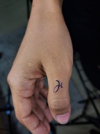 1000076210